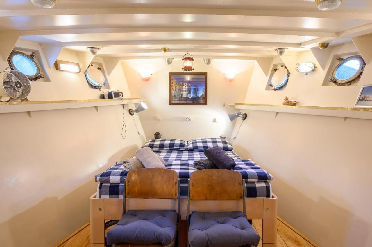 Boatapartment Animathor On Top Location Rotterdam Exterior photo