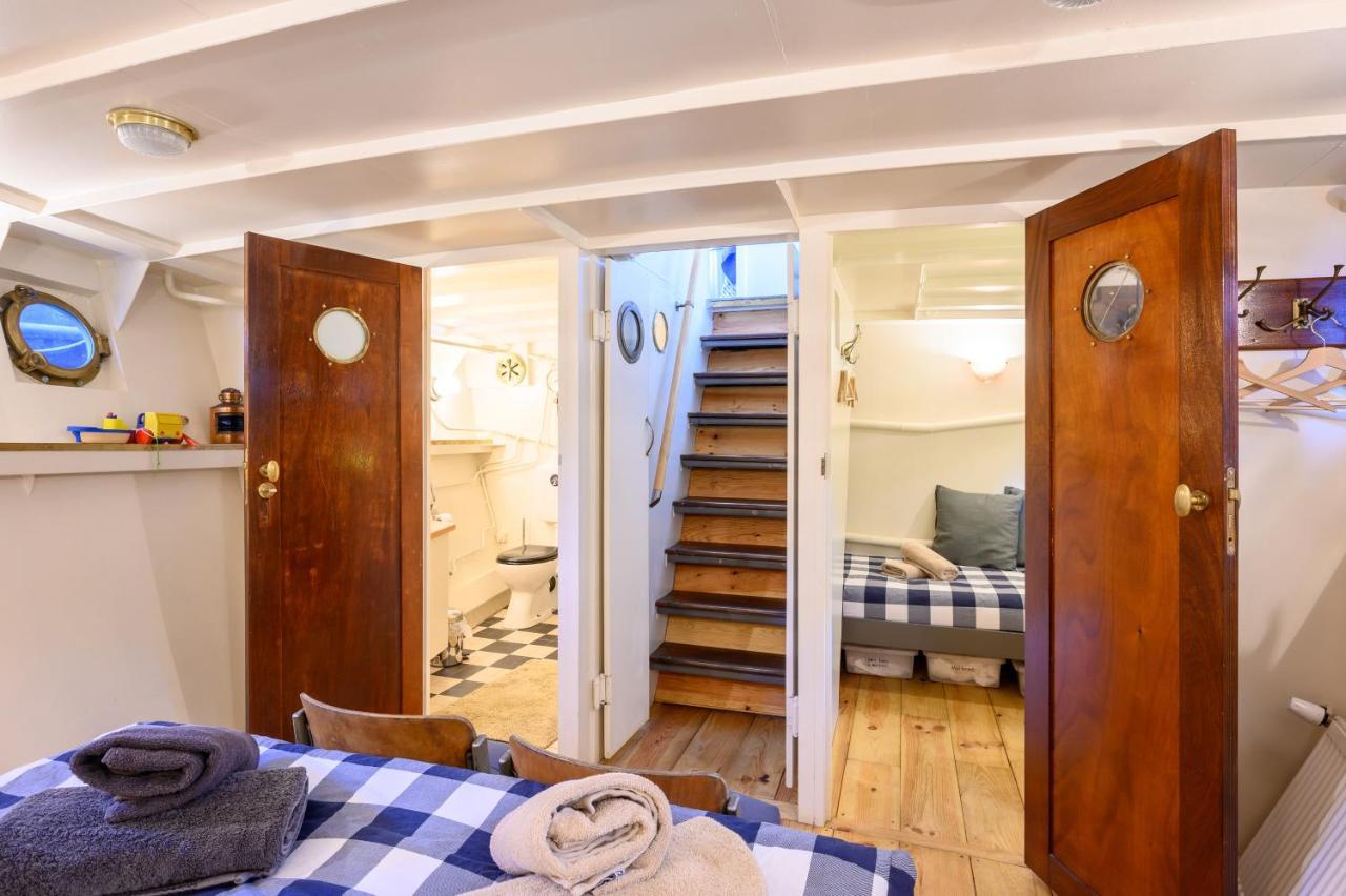 Boatapartment Animathor On Top Location Rotterdam Exterior photo